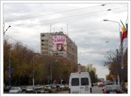 Afisaj mare dimensiune